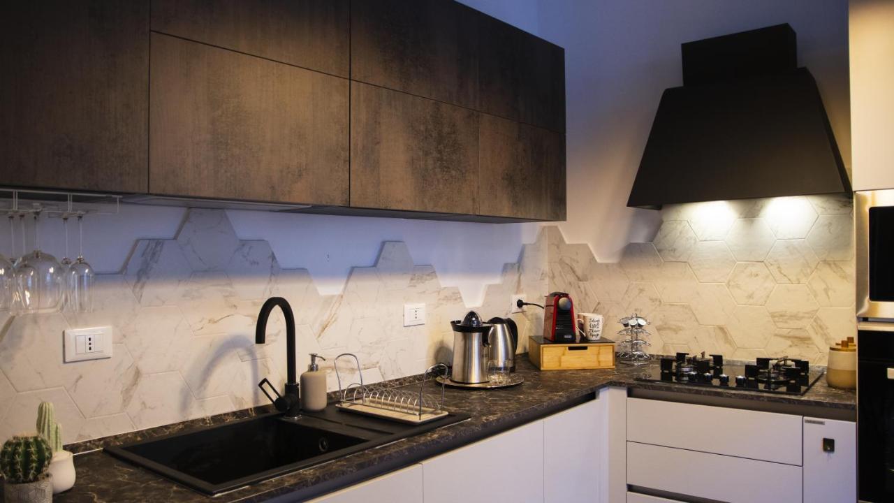Le Maioliche Apartment Palermo Exteriör bild